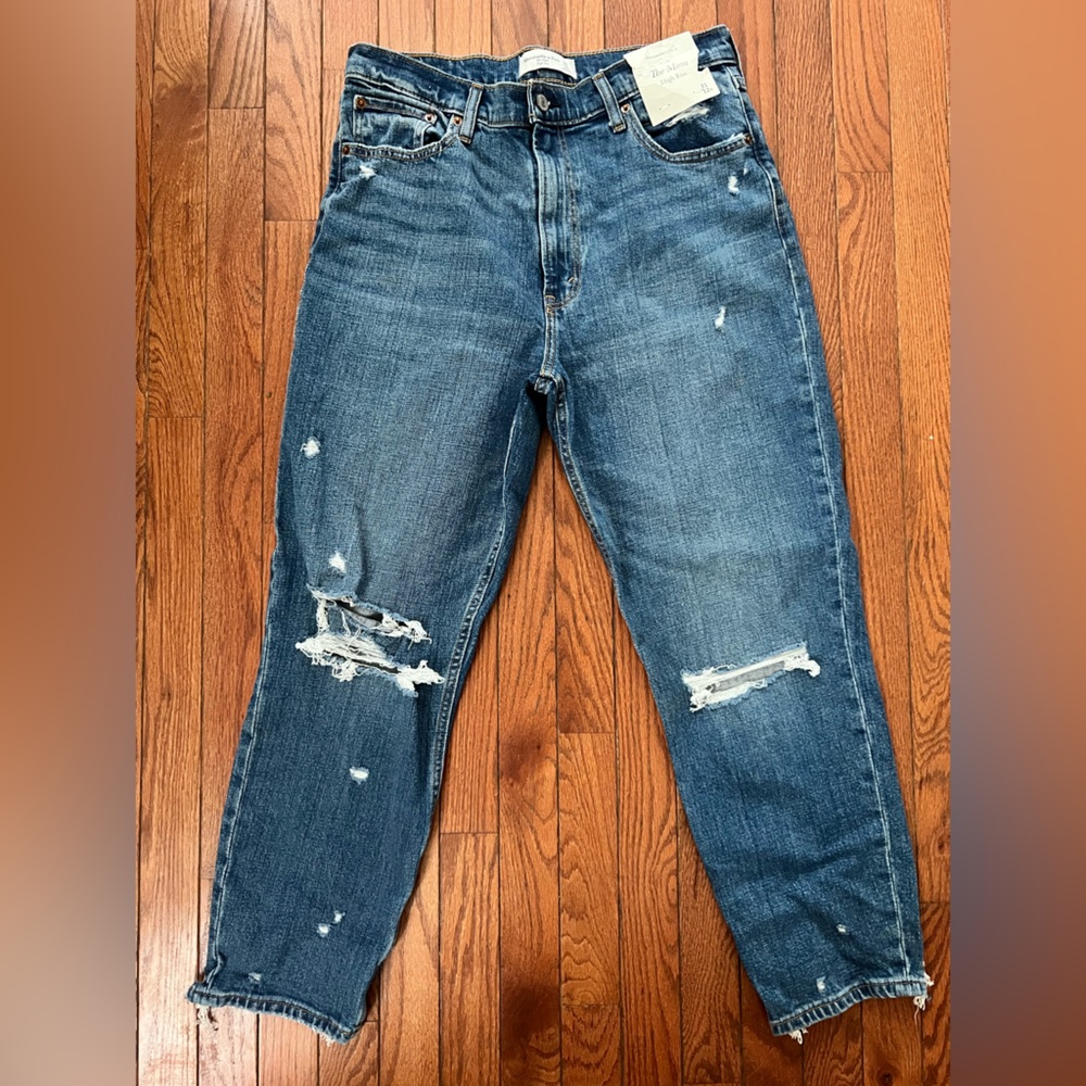 Abercrombie High Rise Mom Jean